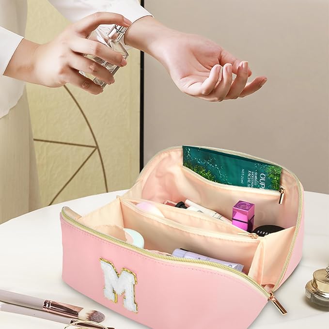 for Christmas Day Gifts, Makeup Bag for Women, PU Leather Travel Toiletry Bags, Initial Make Up Cosmetic Pouch for Teen Girls, Wide Open Portable Skincare Bag, Personalized Birthday Gifts, Pink G