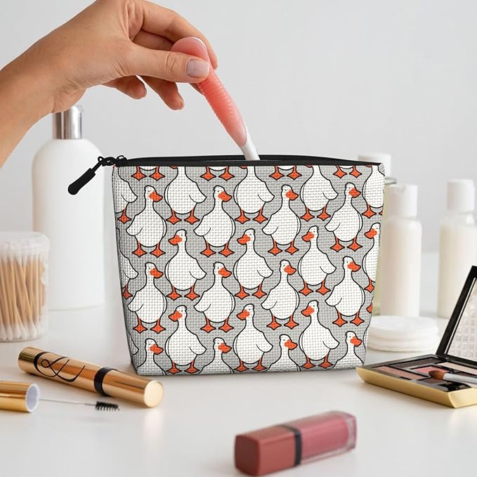 MOLAIGIN White Black Gooses Cosmetic Bag For Women, Travel Makeup Bag, Toiletry Zipper Bag, Large Capacity Aesthetic Cases