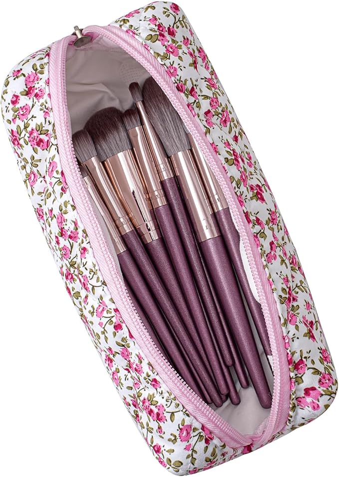 Cute Floral Cotton Makeup Brush Cosmetic Bag for Women, Travel Quilted Zipper Make Up Bag, Flowers Toiletry Organizer Case Kawaii Makeup Cosmetic Travel Cloth Pouch (Red Floral)
