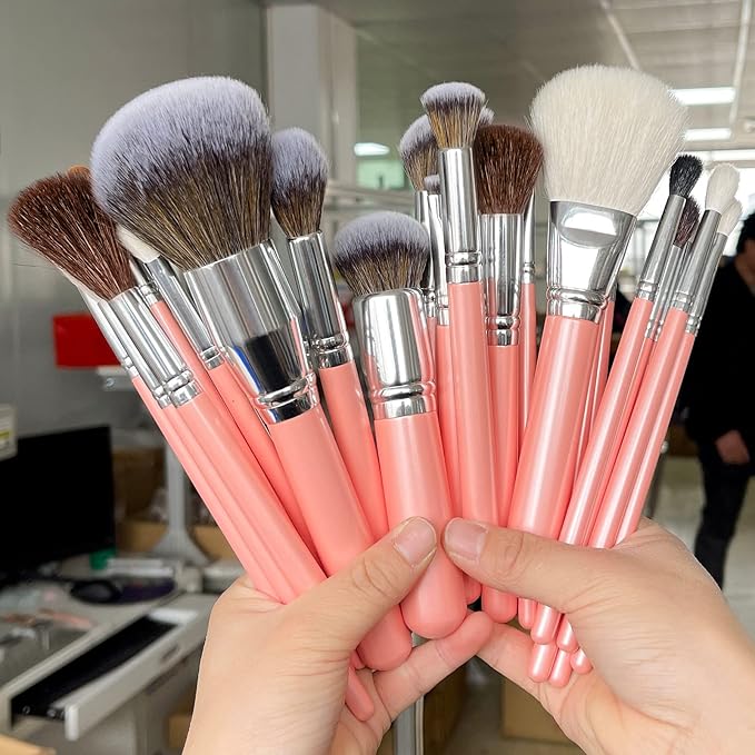 Bueart Design Makeup Brushes Set 26pcs Real Natural Goat Hair Professional labeled Foundation Face Blending Blush Concealers Eyeshadow Brush Set(26Pcs Pearl Pink)