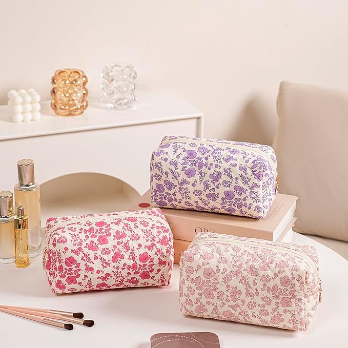 Cute Square Floral Cotton Makeup Cosmetic Bag for Women Girls, Travel Quilted Zipper Make Up Bag, Square Flowers Organizer Case Kawaii Makeup Cosmetic Travel Cloth Pouch (Pink Floral)