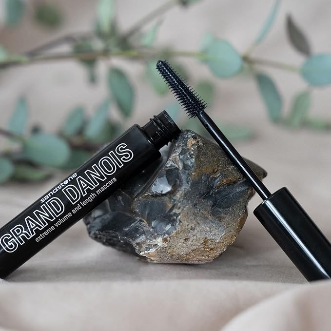 Sandstone Scandinavia Hypoallergenic Mascara Sensitive Eyes - Smudge-Proof, Sweatproof, Lengthening for Maximum Volume and Length - Vegan, Non Toxic ingredients (Brown, 9 ml)