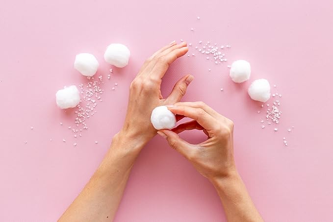 DecorRack 200 Count [Large Size] Cotton Balls, 100% Pure Cotton for Nail Polish and Make-Up Removal, Applying Oil Lotion or Powder, Perfect for Multi-Purpose Use, Soft and Absorbent (200 Count)