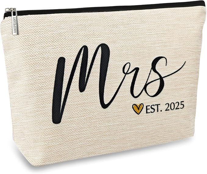 ancpeany Wedding Bridal Shower Gifts for Bride To Be 2025, Future Mrs Makeup Bag, Bachelorette Party favors Accessories, Wifey Engagement Gifts for Women, Small Cosmetic Travel Pouch