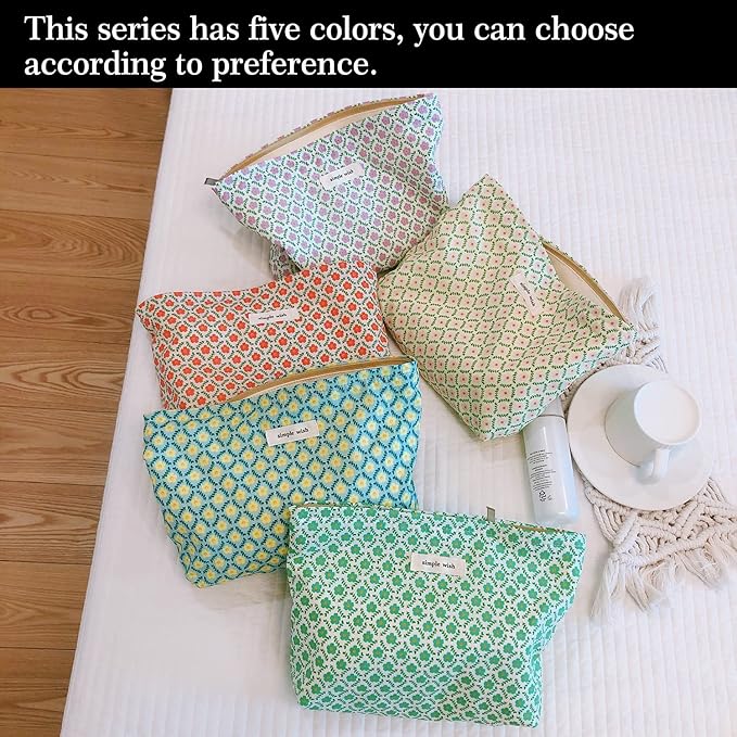 STARDW Aesthetic Floral Makeup Bag Cute Small Cosmetic Bags for Women Girls, Travel Toiletry Bag Large Capacity Zipper Makeup Pouch, Purse Organizer Pouches (Green Flora)