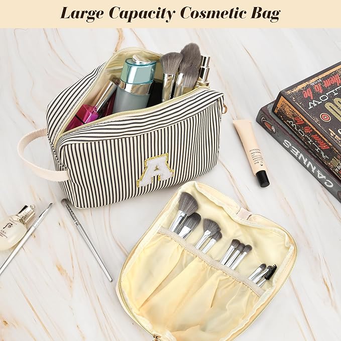 Travel Makeup Bag Christmas Gifts for Women Girl Teens, Personalized Initial Makeup Bag for Cute Teen Girls, Preppy Stuff Toiletry Bag Cosmetic Bag, Teen Girls Gift Trendy Stuff, Letter Y